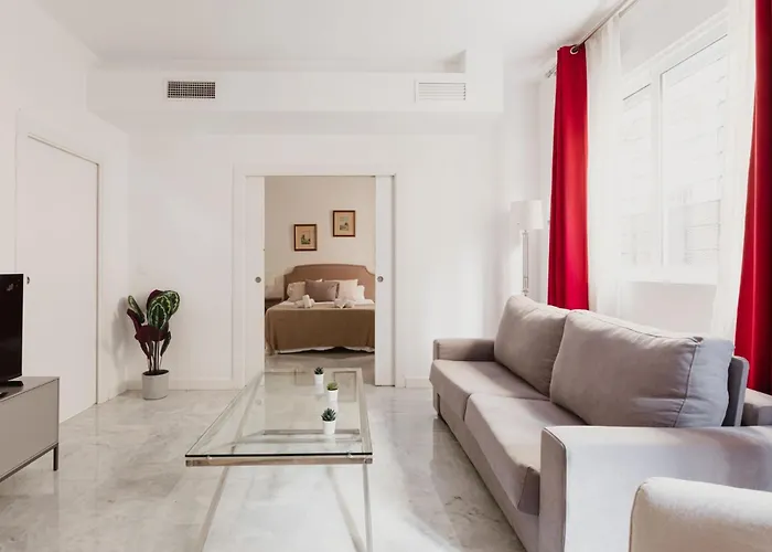 Quiet And Comfortable Fully Renovated סביליה