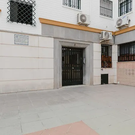 Quiet And Comfortable Fully Renovated Seville