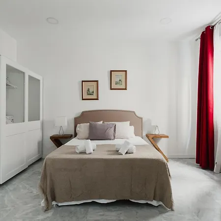 Quiet And Comfortable Fully Renovated *