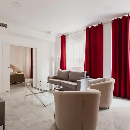 Quiet And Comfortable Fully Renovated Apartment *