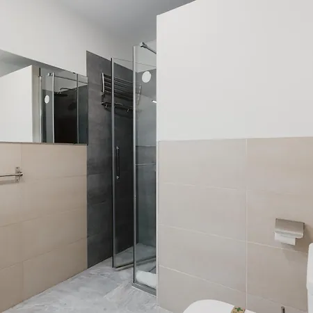 Quiet And Comfortable Fully Renovated * Seville
